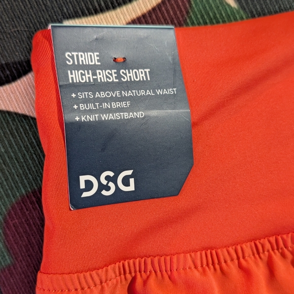 DSG Stride High Rise Women's Coral Women's Shorts NWT - Picture 3 of 3
